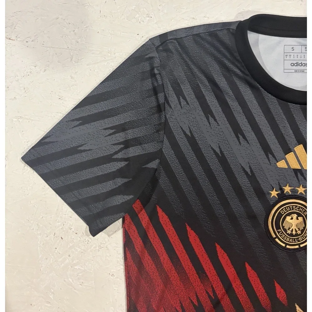 Adidas Germany Pre Match Soccer Jersey 2022 Mens Small Slim World Cup